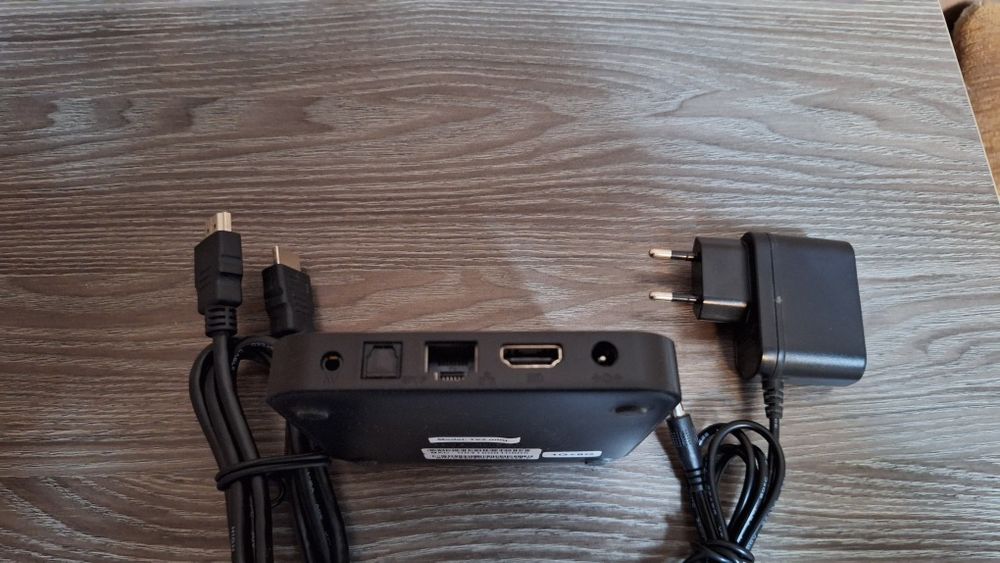 Продаю TV BOX 1G+8G