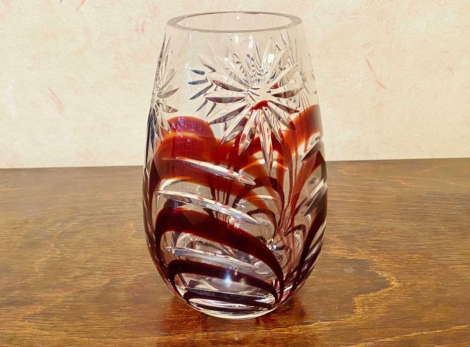 Нова Масивна Ръчно изработена Кристална ваза с Флорални мотиви