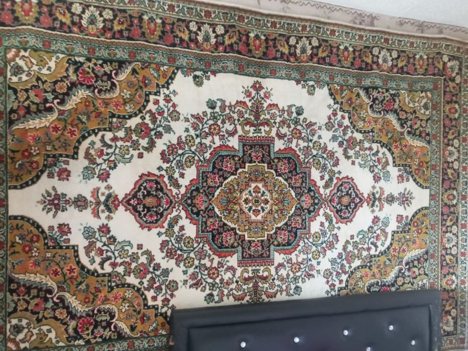 Продаются коврв