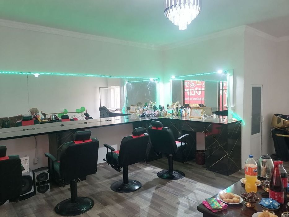 Kreslo oyna va moyka sotiladi alohida olsa ham boʻladi