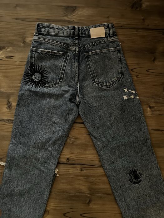 Bershka дънки с надписи