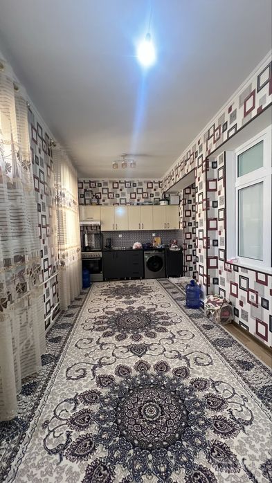 Kvartira sotiladi 2xona Tinchlik domlaridan