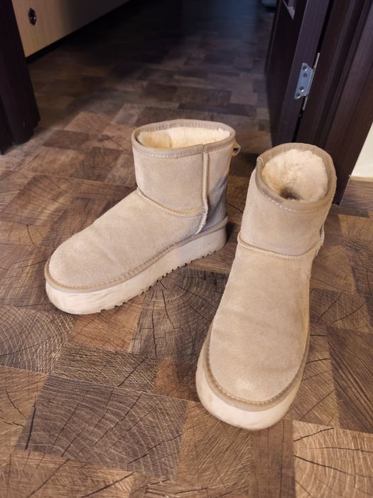 Ghete  bej deschis uggs 40