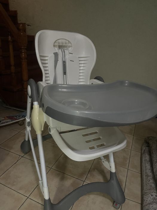 Стульчик для кормление ребенка продам