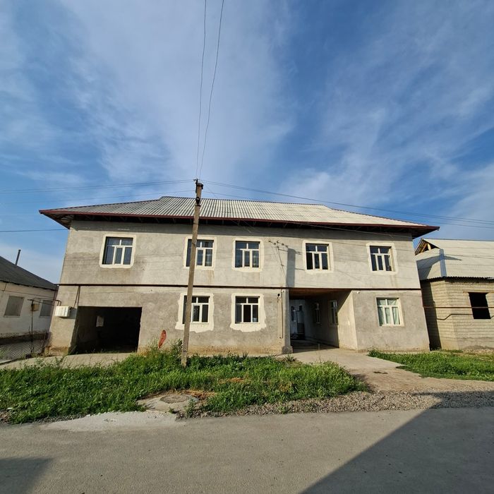 Срочно Уй сотилади.