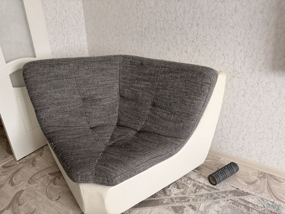 Продам угловой диван