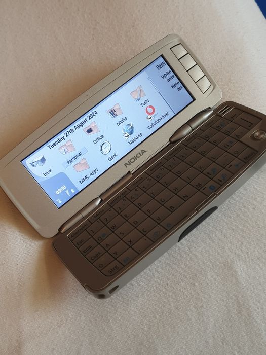 Vand Nokia 9300i