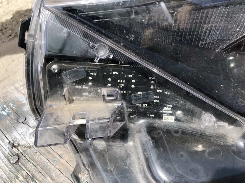 Фар за Toyota Auris 2018