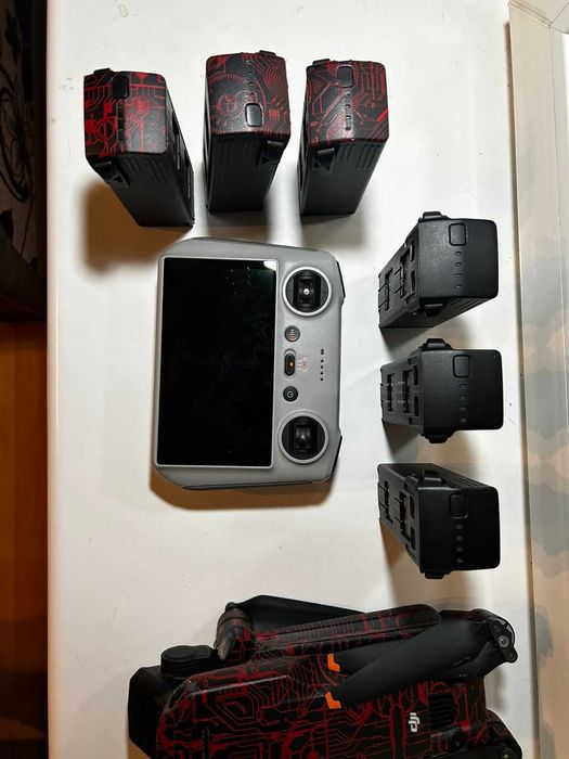 Продам Mavic 3 Pro combo