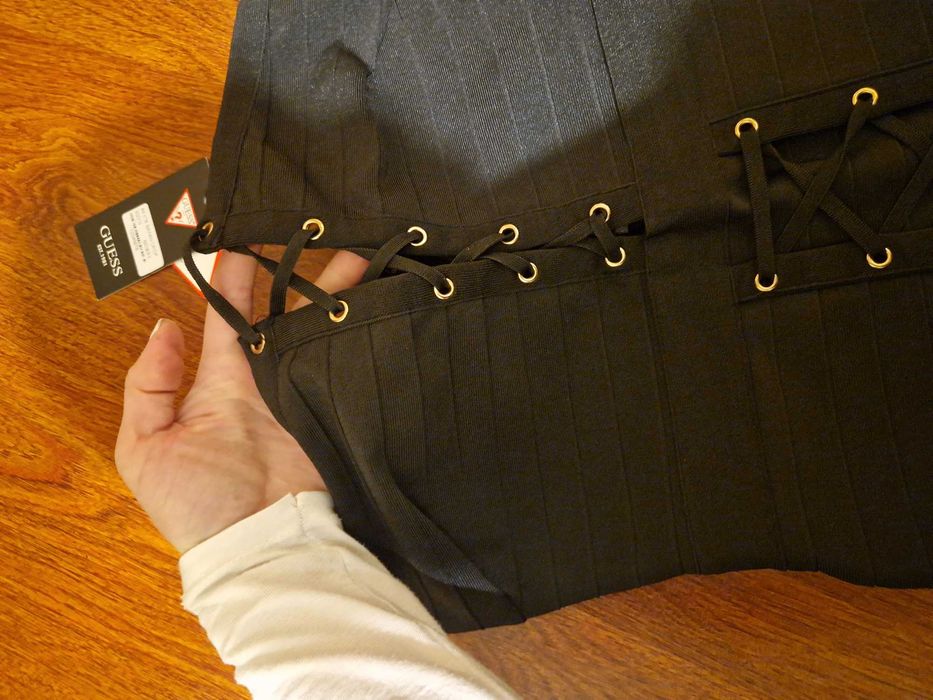 НОВО! Дамска бандажда рокля GUESS!