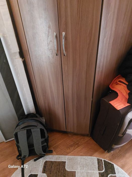 Продаю угловой шкаф