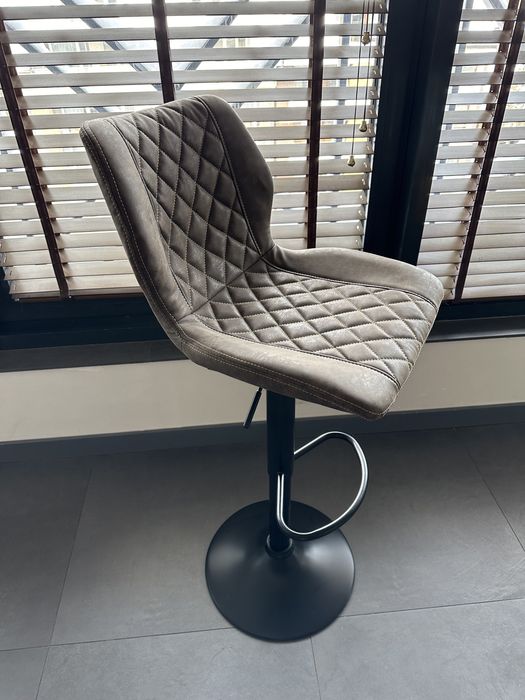 Бар Стол Jack с 2г гаранция и безплатна доставка до офис