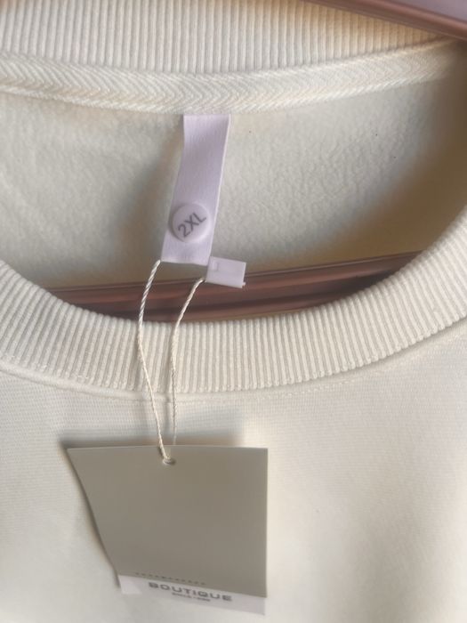 Продам кофту свитшот новую