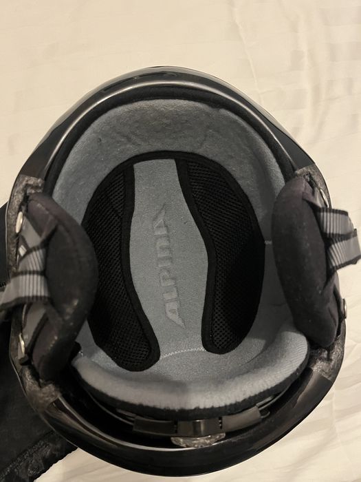 Ски каска ALPINA