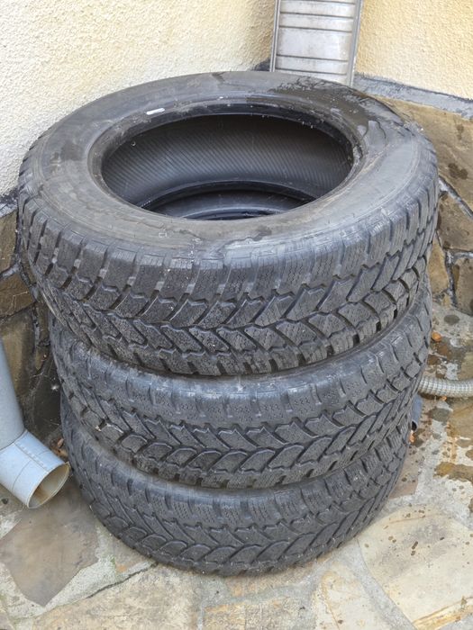 Комплект 4 зимни гуми 215/65/16 C