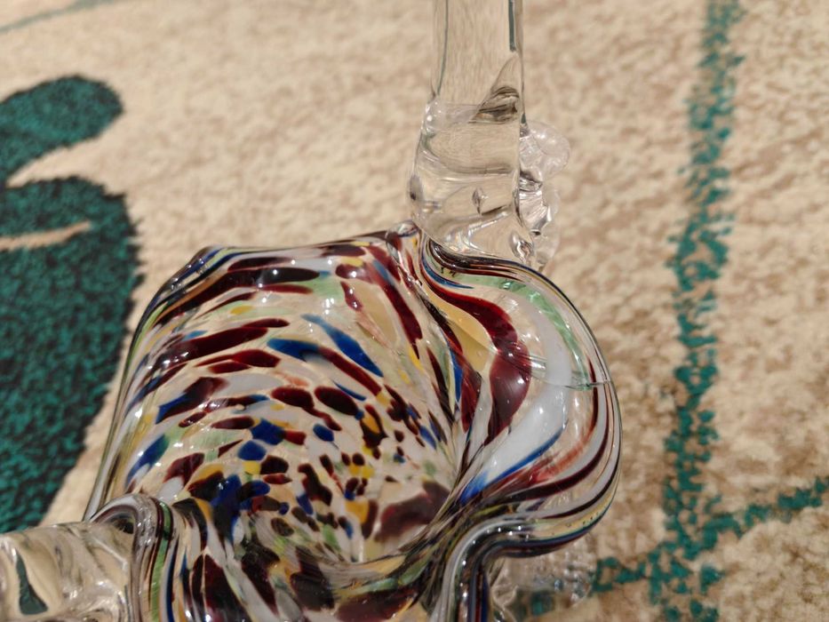 Подсвечники 2 штуки на 1 есть скол