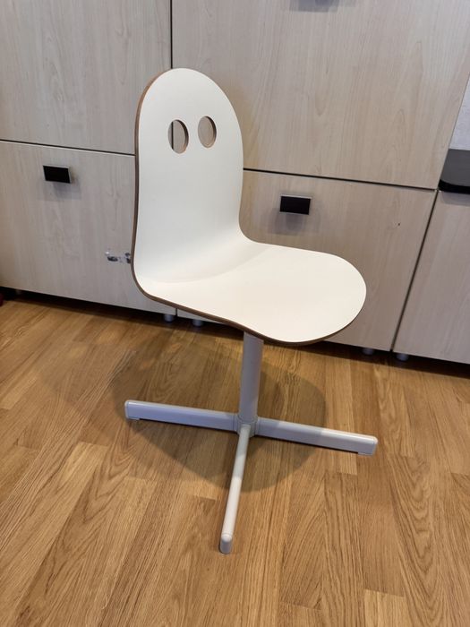 Стул школьный Икеа