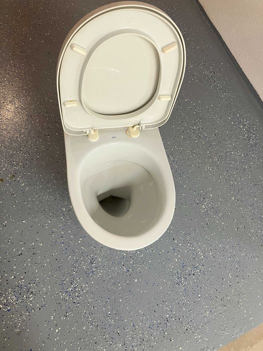 Моноблок, мивка, тоалетна чиния, WC, времянка