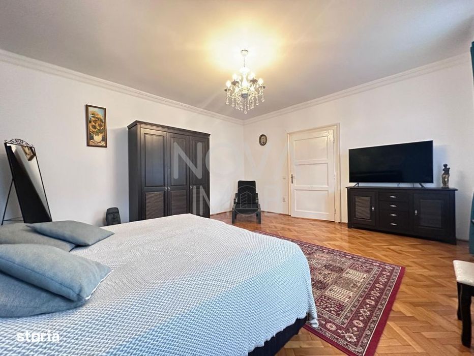 Apartament 3 camere de vanzare, Piata Armelor, Sibiu