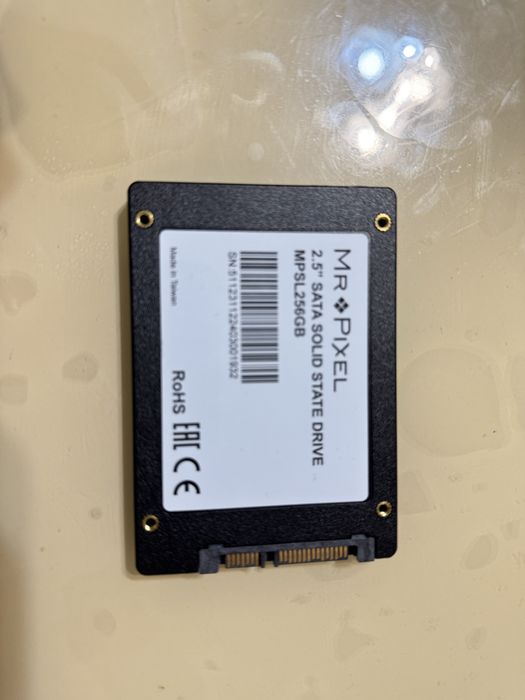 SSD 256 ГБ хорошо состаяние