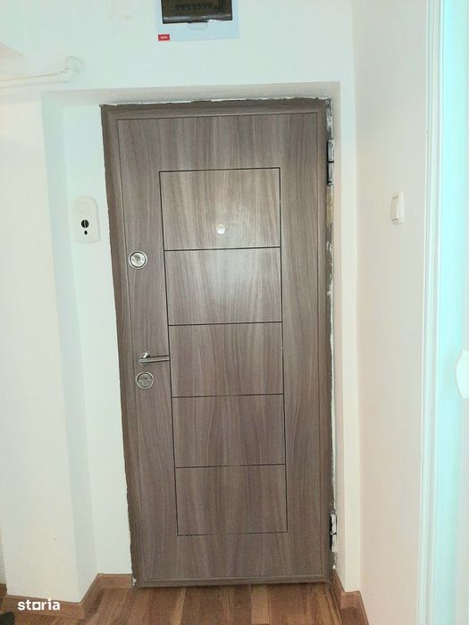 Vand apartament 3 camere PARTER, bloc caramida, Micro 16, Satu Mare
