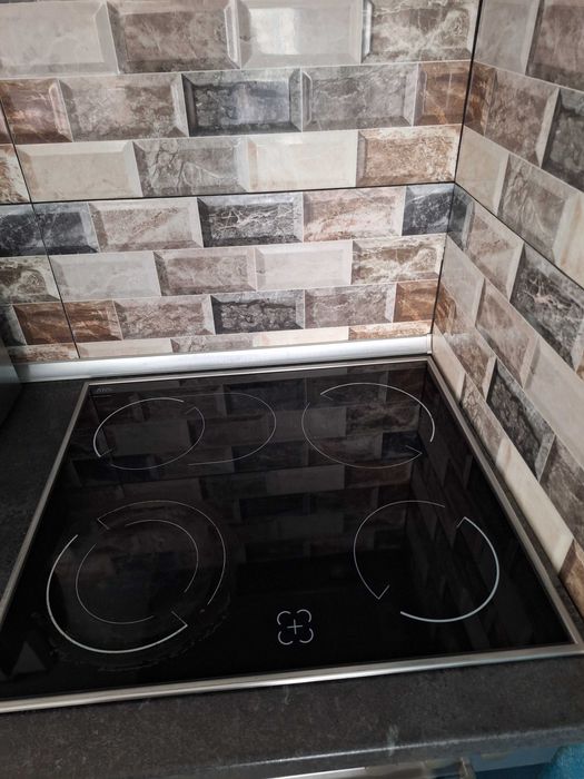 Керамичен плот четворка