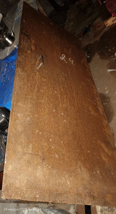 Продам железную дверь