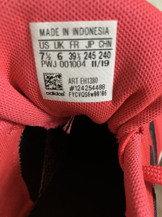 Маратонки Adidas-39,1/3