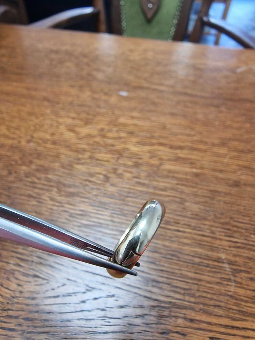 Дамски Златен Пръстен с Диамант