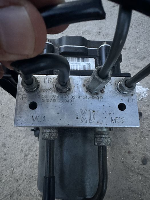 Продам блок абс от камри 40
