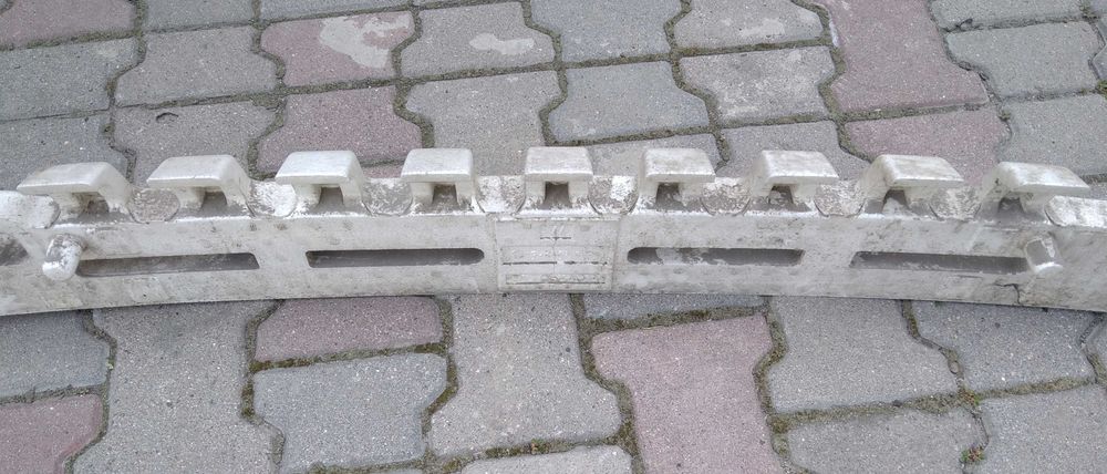 Наполнитель бампера Subaru Tribeca 2006