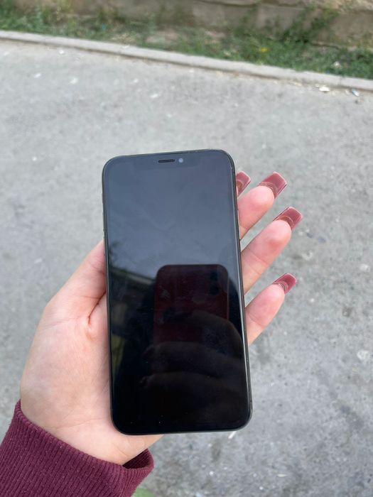 Айфон х                    О