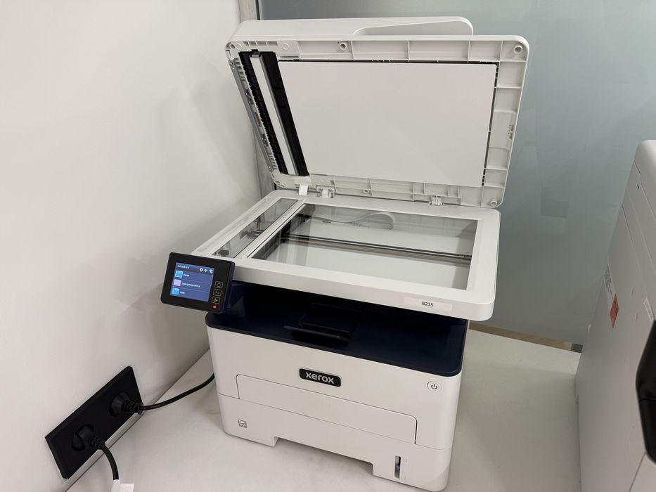 Монохромный МФУ xerox