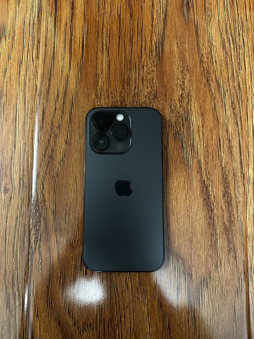 продам iPhone 14 про хорошом состояние