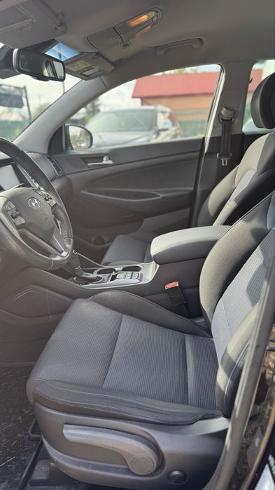 Hyundai Tucson 1.7 D automat Led Nav