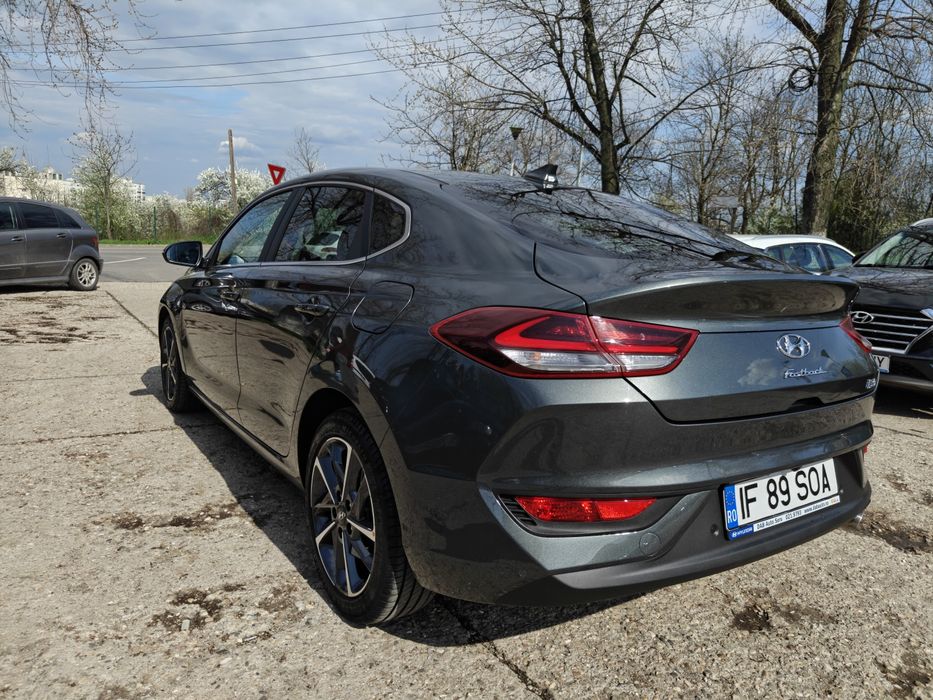 Hyundai i30 Fastback 1.5 tGDI in garantie