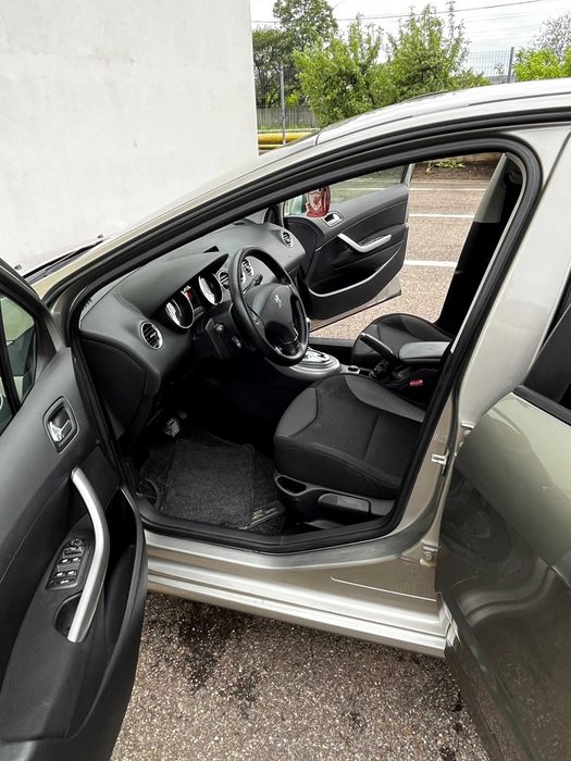 Peugeot 308 1.6 VTi Benzină • Cutie automată • 2009 • 146.000 km • 3.600 € negociabil