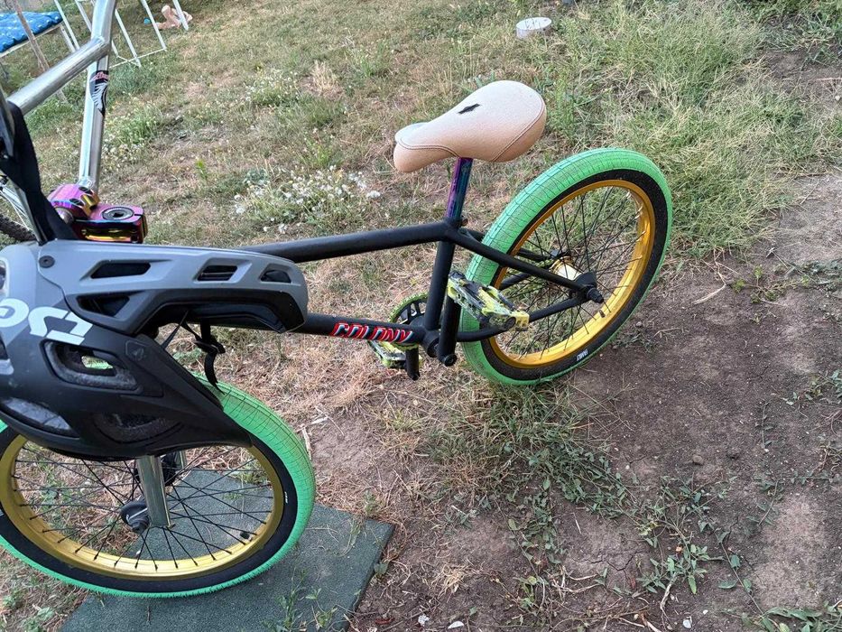 Bicicleta BMX Freestyle (18.9" - Ed Black)