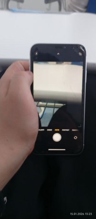 Vând iPhone xr merge perfect original