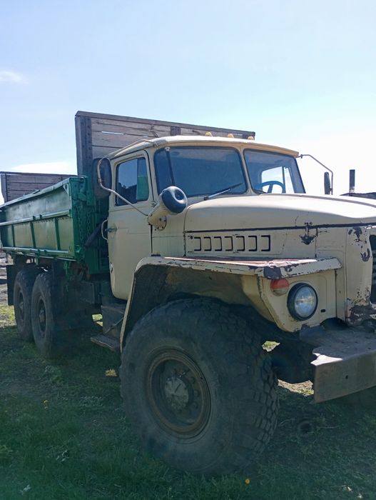 Продам Урал 5557 сельхозник