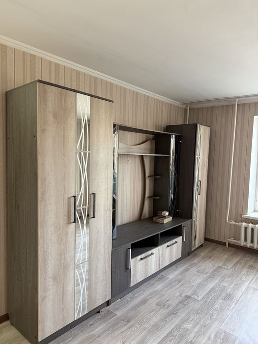 Продам мебель шкаф, прихожая, кухня, газ, раковина
