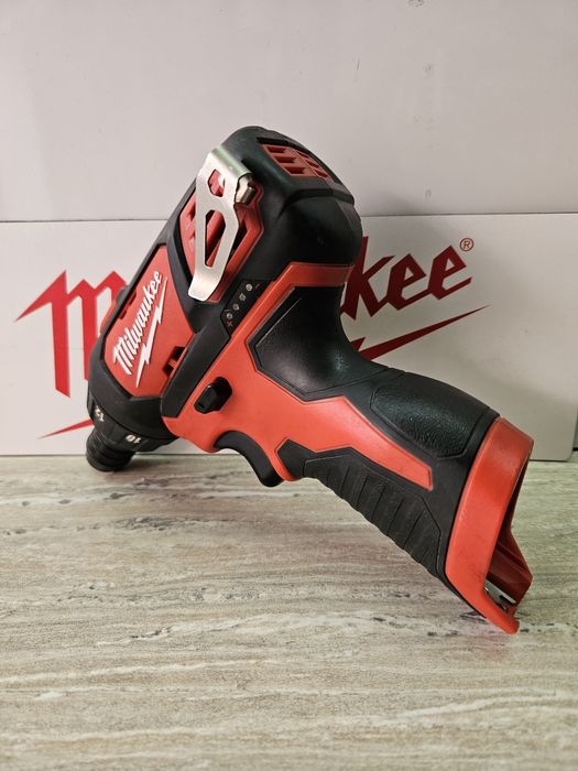 Milwaukee Импакт M12 BSD 12V.