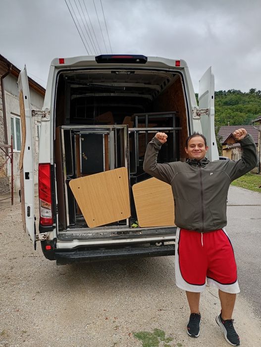 Debarasări diverse cu manipulanți ,mutări, relocări, Transport marfă