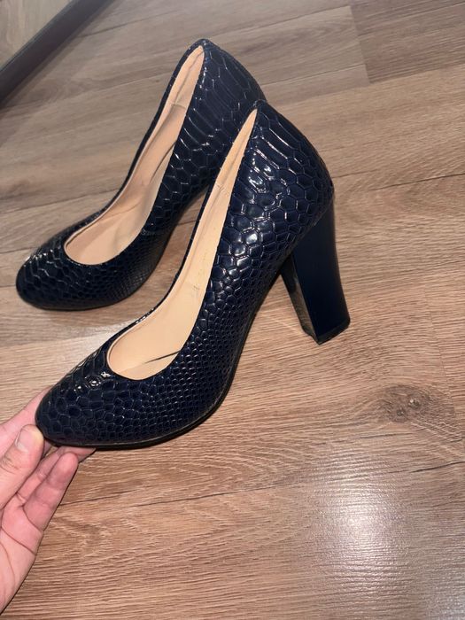 Темно синий Туфли