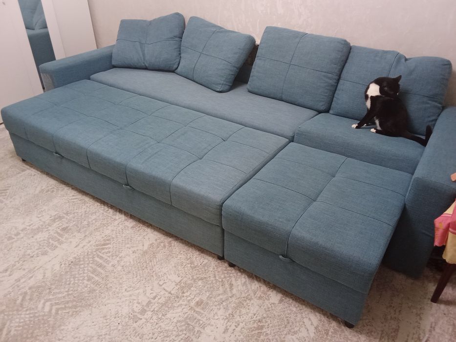 Продам диван угловой