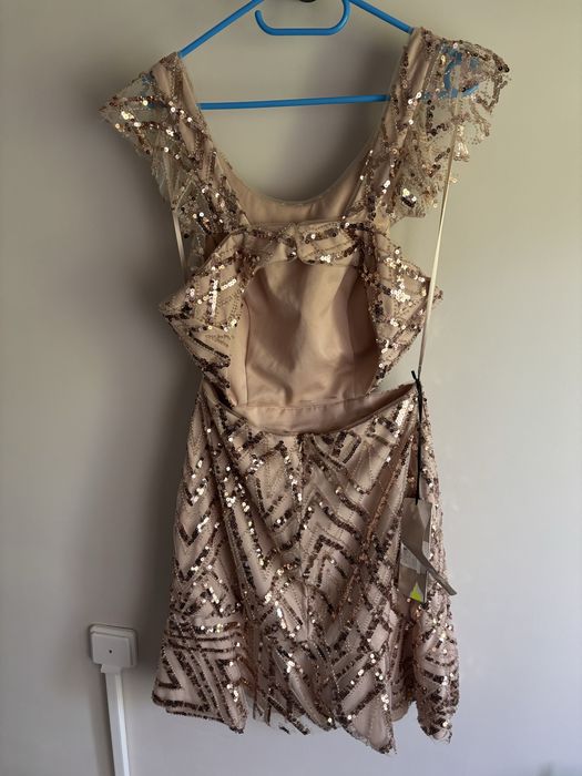 Allure рокля с пайети в цвят Nude S размер