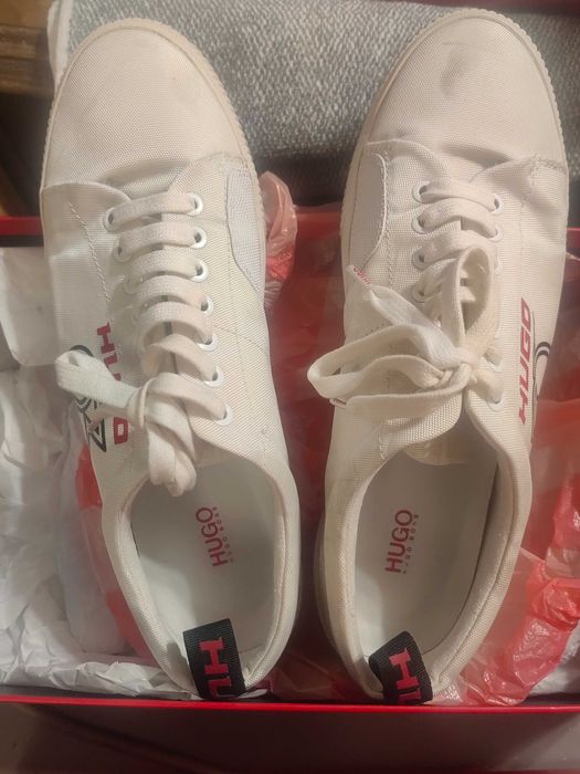 Обувки hugo boss