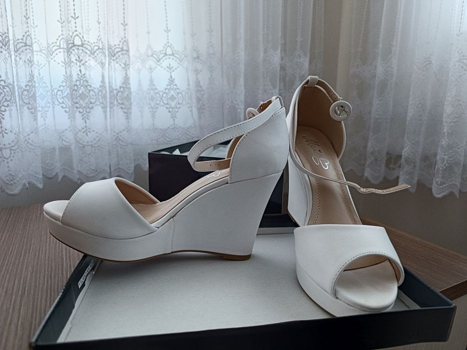 Булчински сандали 38 номер без забележки