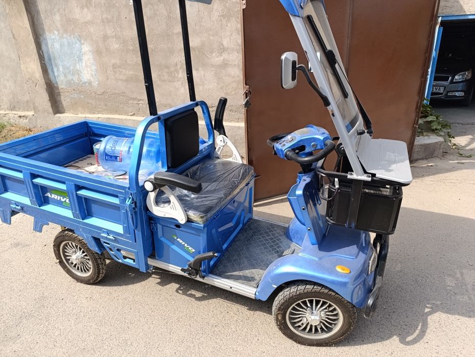 Продаю грузовой электроцикл четырех колесный  мощностью 1500 ват 500кг