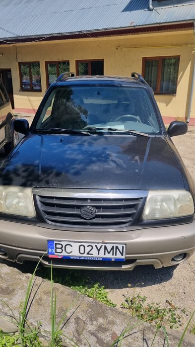Suzuki Grand Vitara 1.6 Benzină – 2001 – 3999 € negociabil